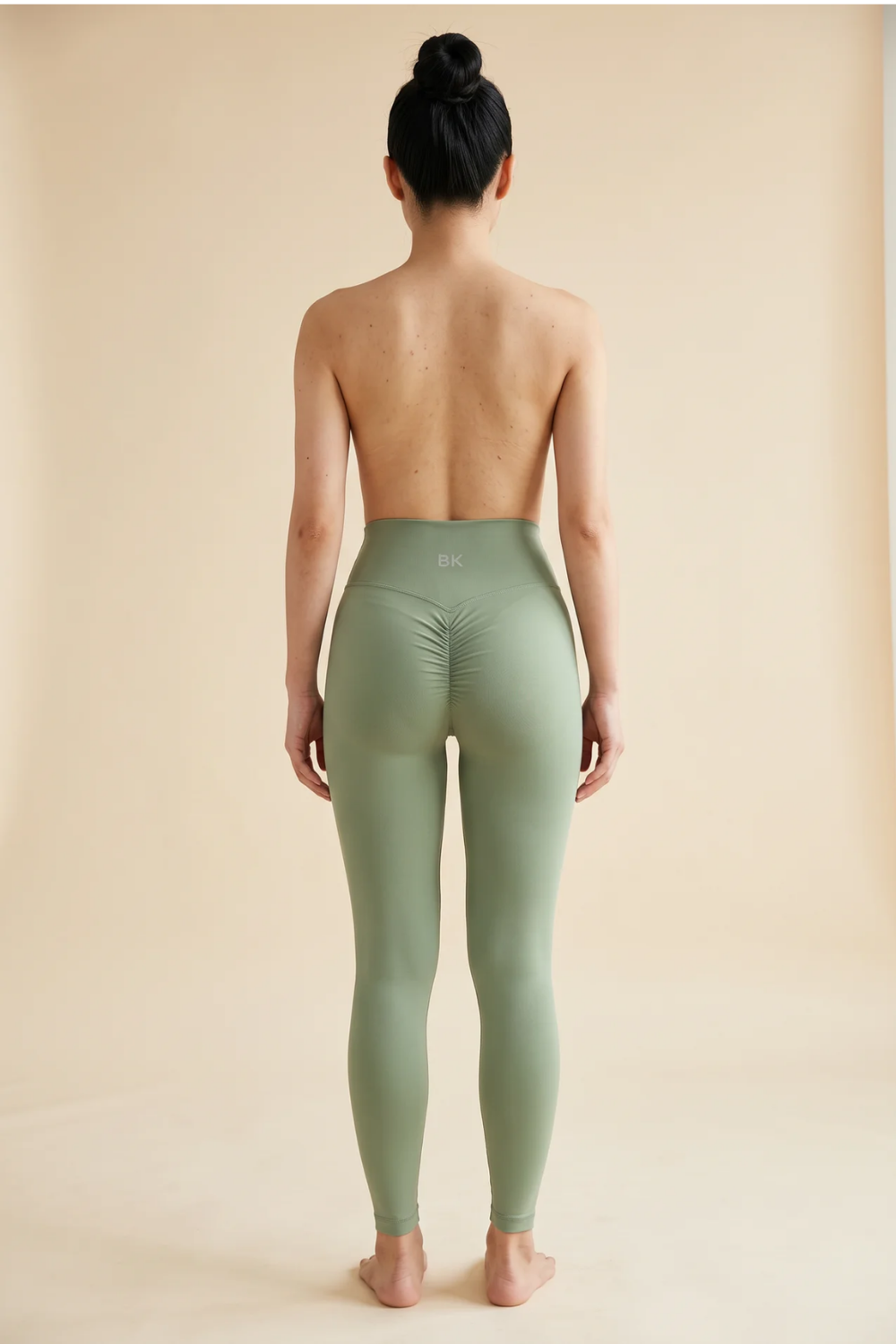 The Sculpt Seamless Leggings Dune Grass