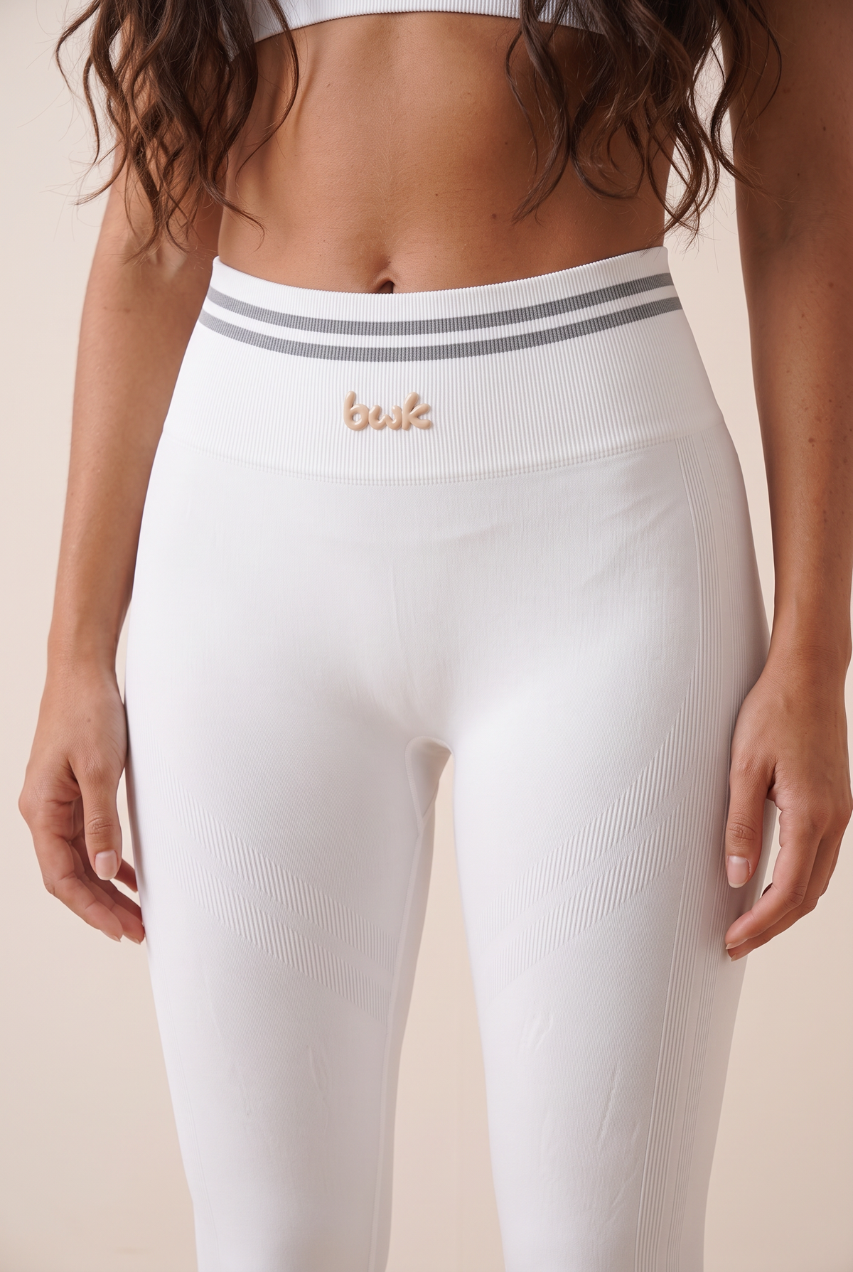 The Essential Leggings White