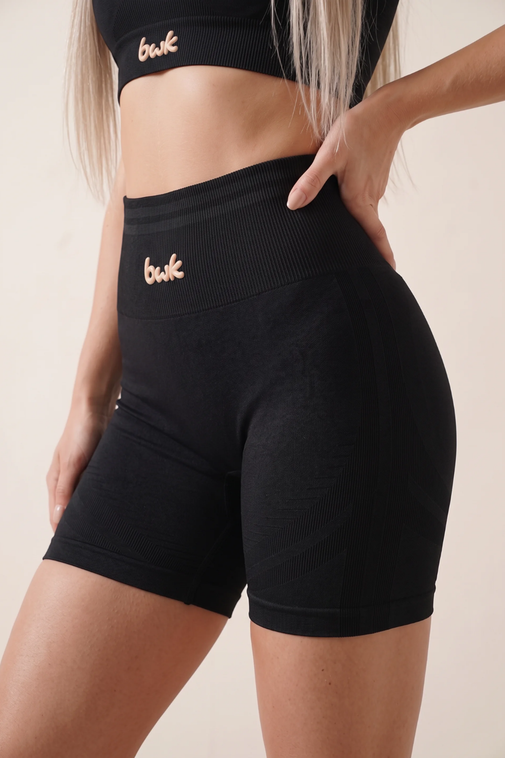 The Essential Shorts Black