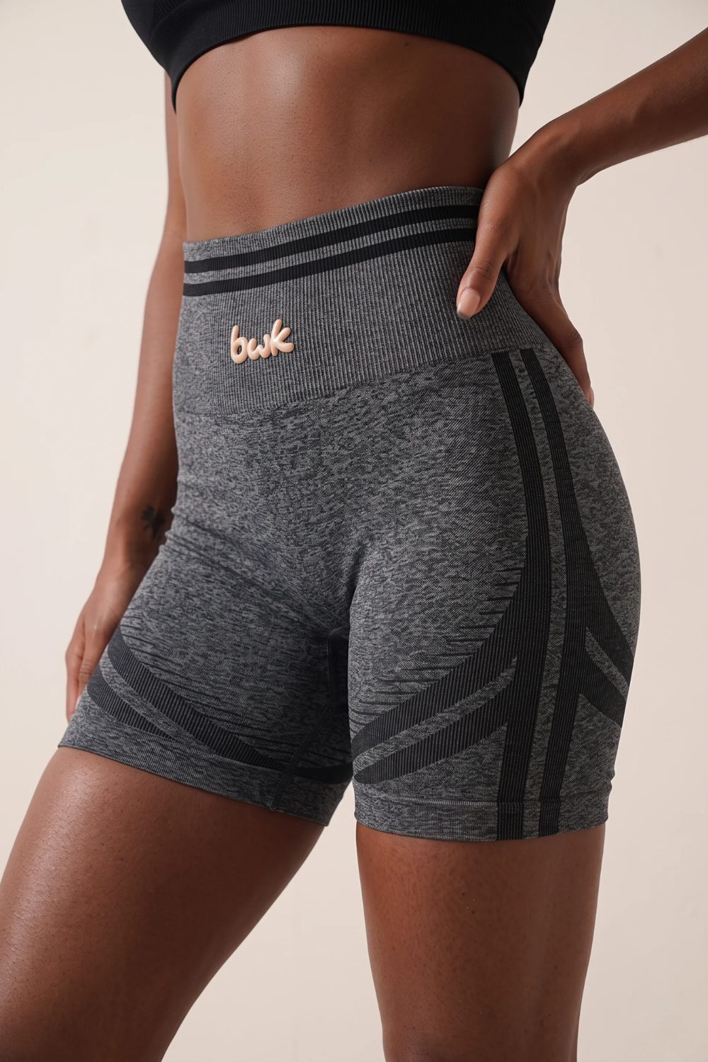 The Essential Shorts Charcoal