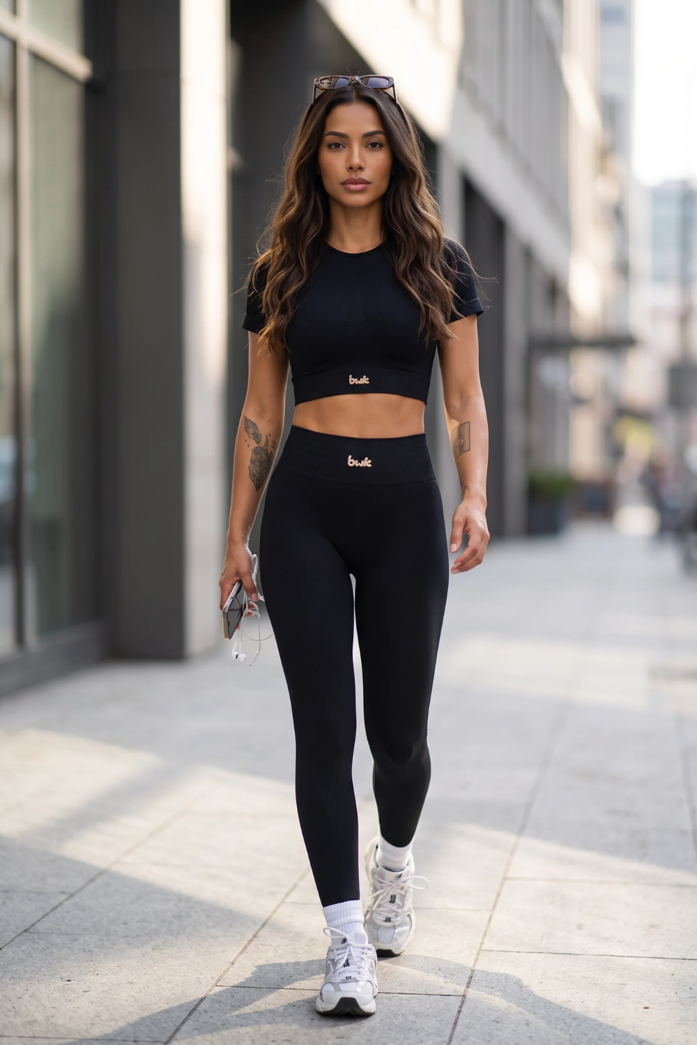 The Crop Top Black